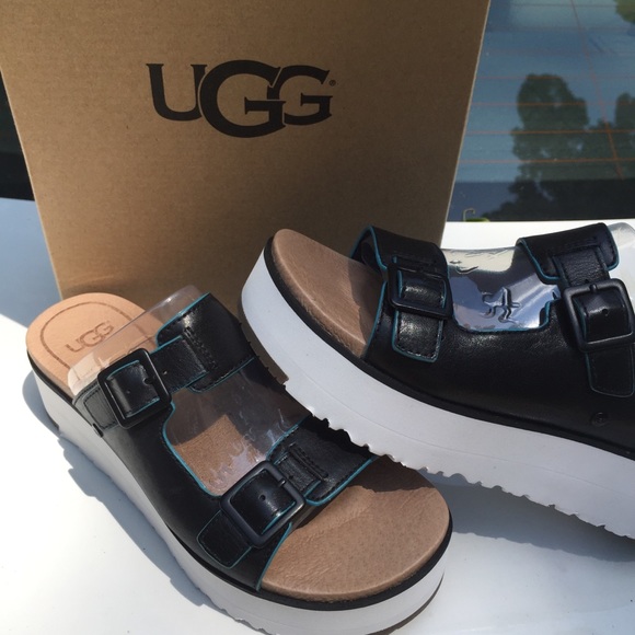 ugg treadlite sandals